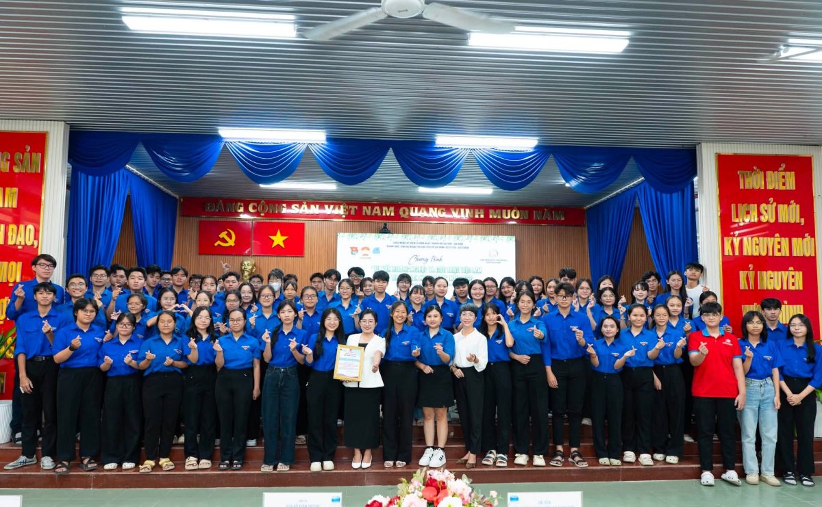 Tư vấn hướng nghiệp và giới thiệu việc làm cho thanh niên nông thôn năm 2026 tại Phú Hòa Đông