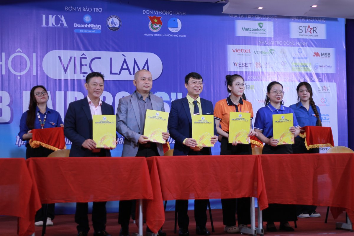 IHRAI và Trường Cao đẳng Công nghệ Thông tin (ITC) ký kết hợp tác chiến lược tại ITC JOB FAIR 2026